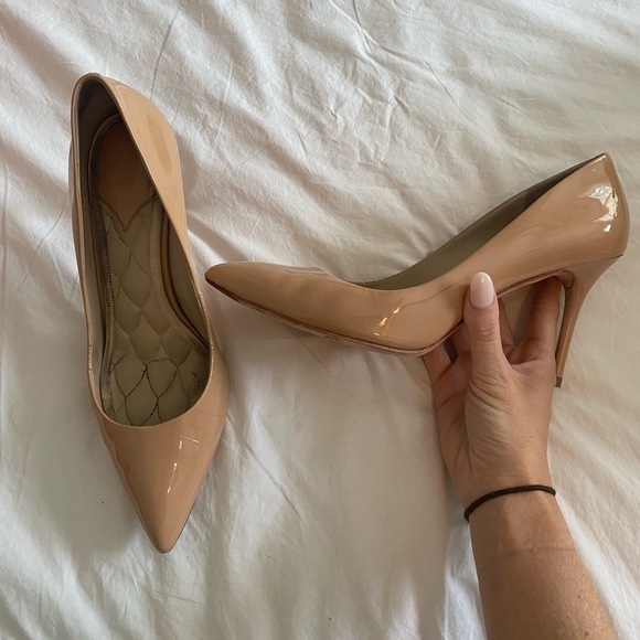 Brian Atwood- Nude Patent Leather Pump Heels - Picture 5 of 7